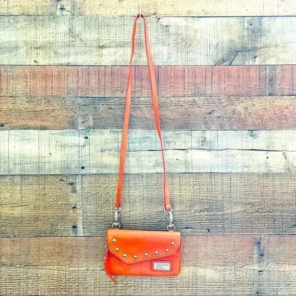 NWOT Harley Davidson Rare All Bark Orange Leather Hip/Crossbody Bag - Picture 2 of 12